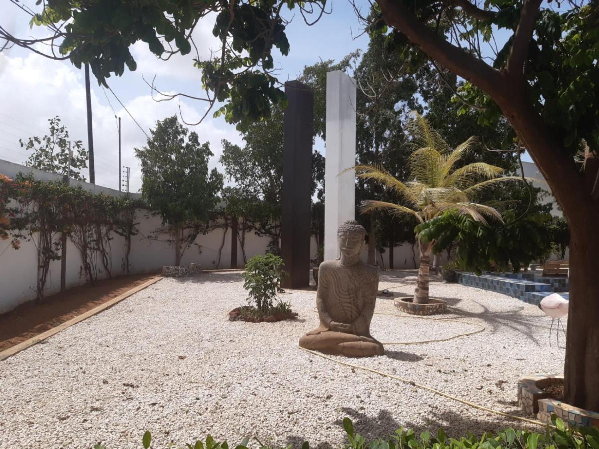 Keur De Pierre Hotel Saly Portudal Buitenkant foto