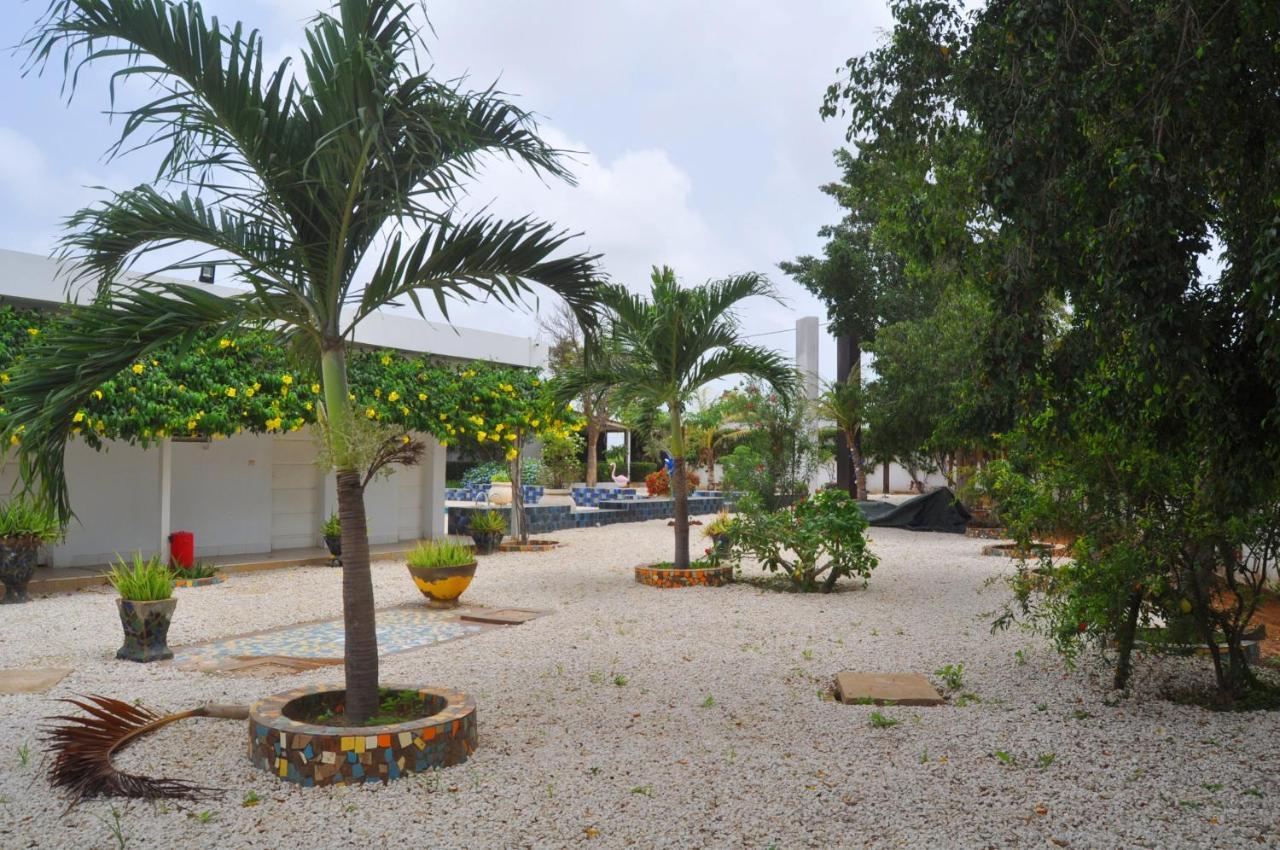 Keur De Pierre Hotel Saly Portudal Buitenkant foto